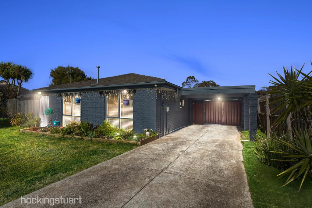 10 Fernberg Pl, Melton West, VIC 3337