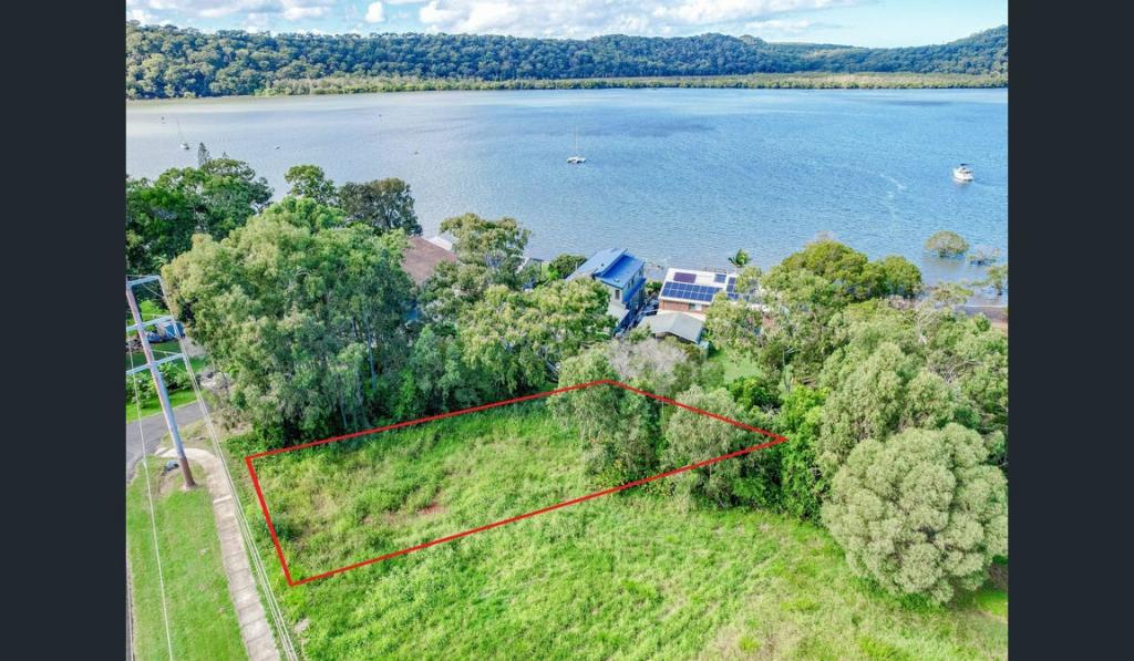 158 Canaipa Point Dr, Russell Island, QLD 4184