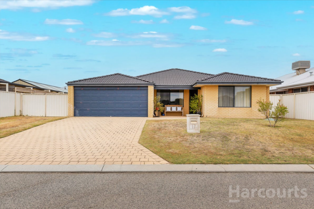 17 Brunswick St, Secret Harbour, WA 6173
