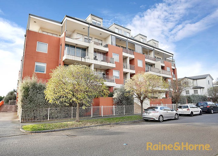 207/77 Village Way, Maribyrnong, VIC 3032