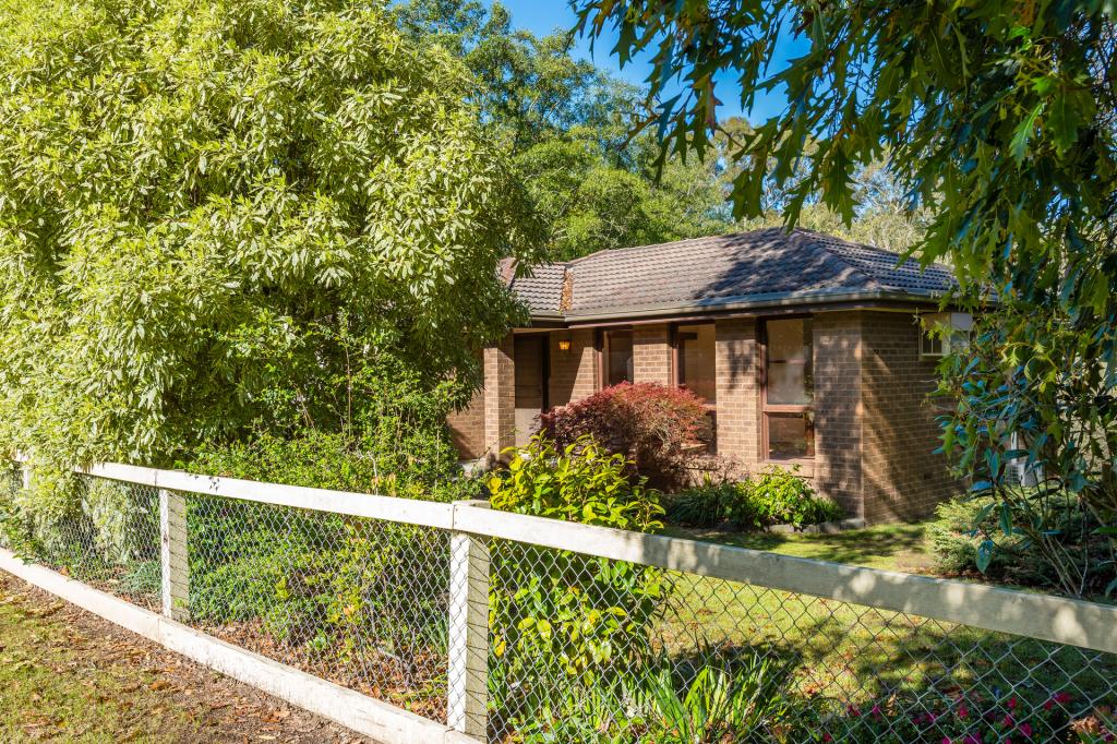 98 Margaret St, Macedon, VIC 3440
