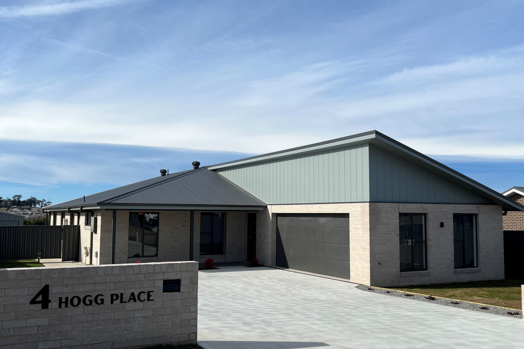 4 Hogg Pl, Goulburn, NSW 2580