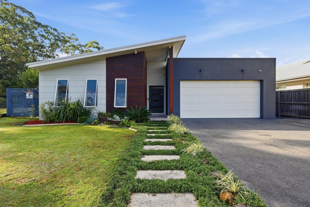 32 Red Gum Cct, Sapphire Beach, NSW 2450