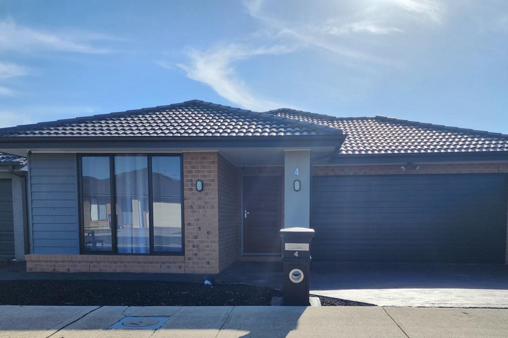 4 CASTRA AVE, CLYDE, VIC 3978