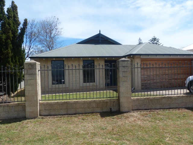 32 Holywell St, South Bunbury, WA 6230