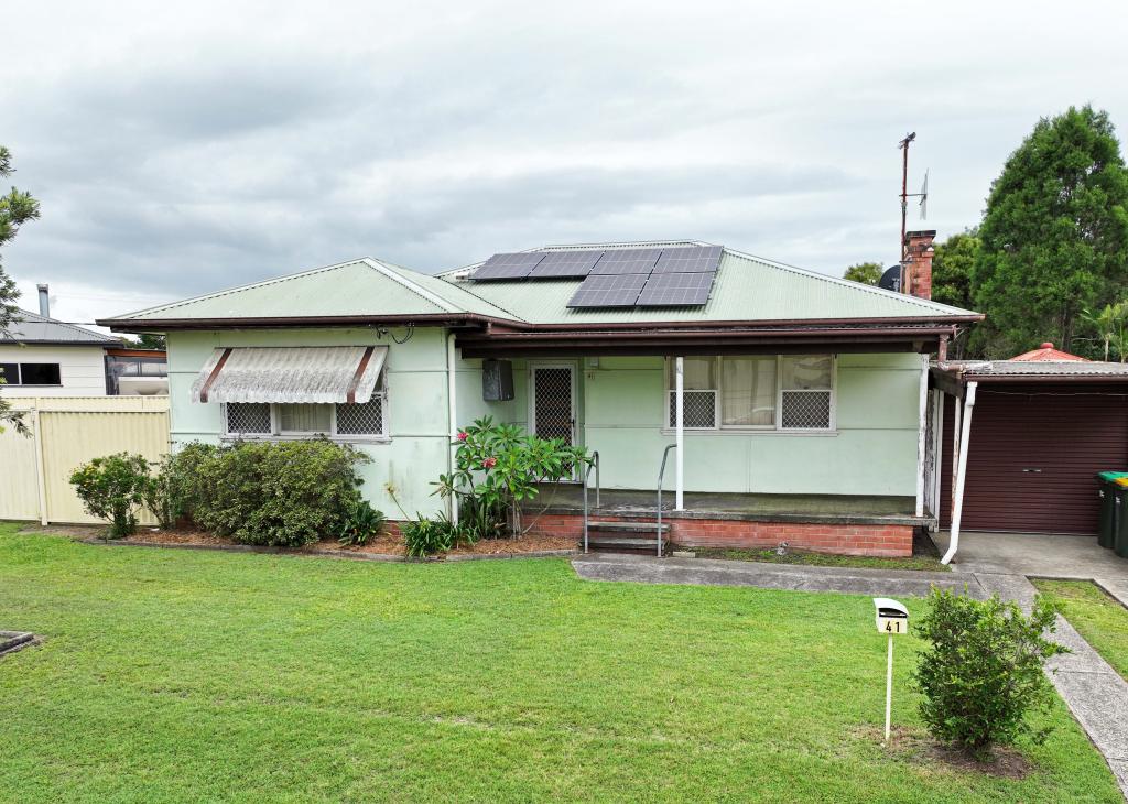 41 Railway Pde, Taree, NSW 2430