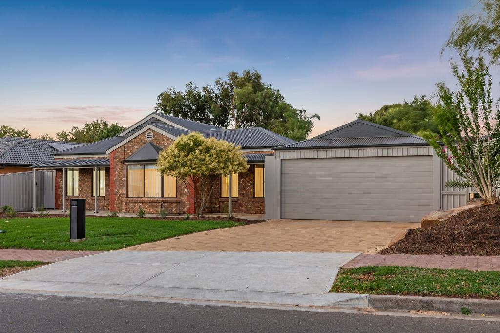 3 Fisher Ave, Trott Park, SA 5158