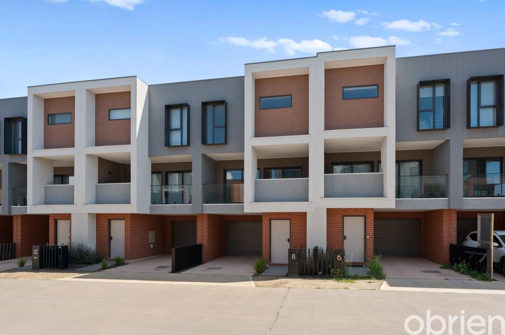 8 Circus Cct, Narre Warren, VIC 3805