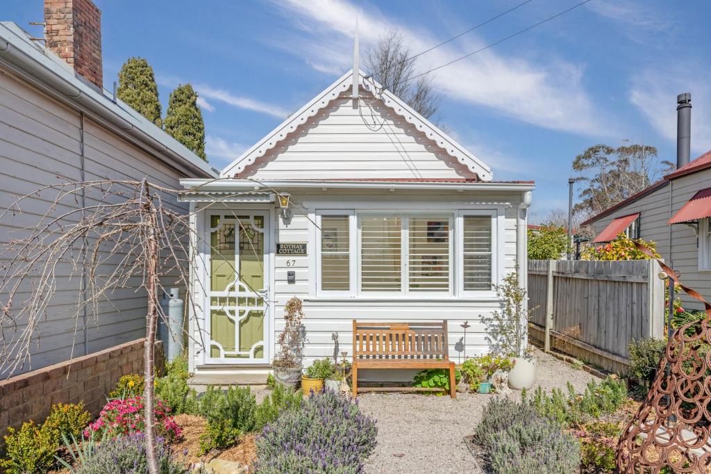 67 Govetts Leap Rd, Blackheath, NSW 2785