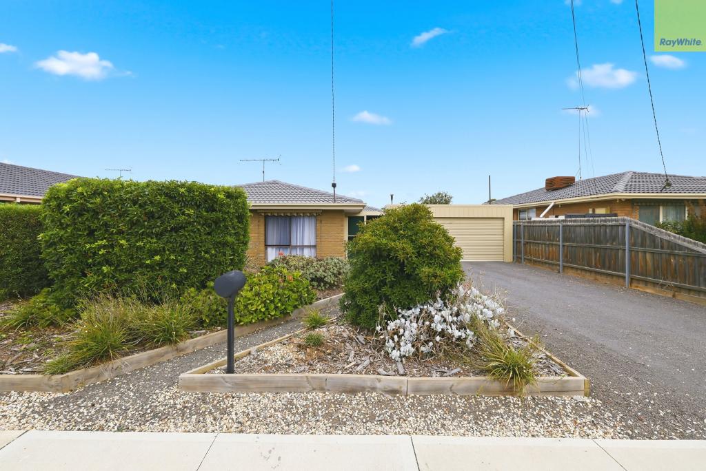 15 Jonathan Dr, Darley, VIC 3340