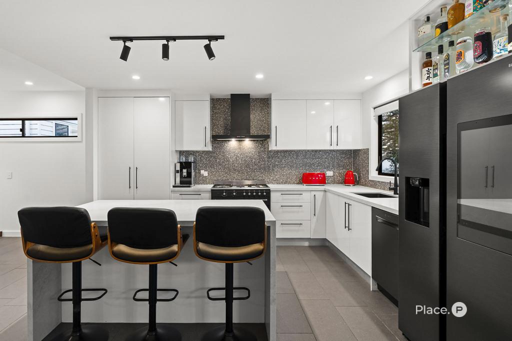 100 Sibley Rd, Wynnum West, QLD 4178