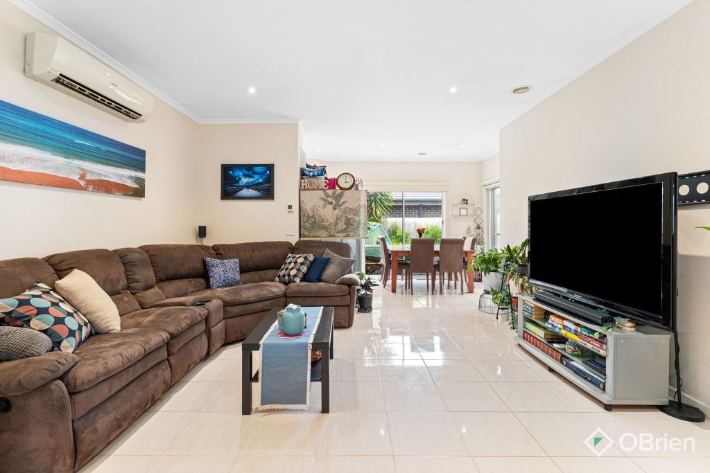 2/10 Kingswood Cres, Noble Park North, VIC 3174