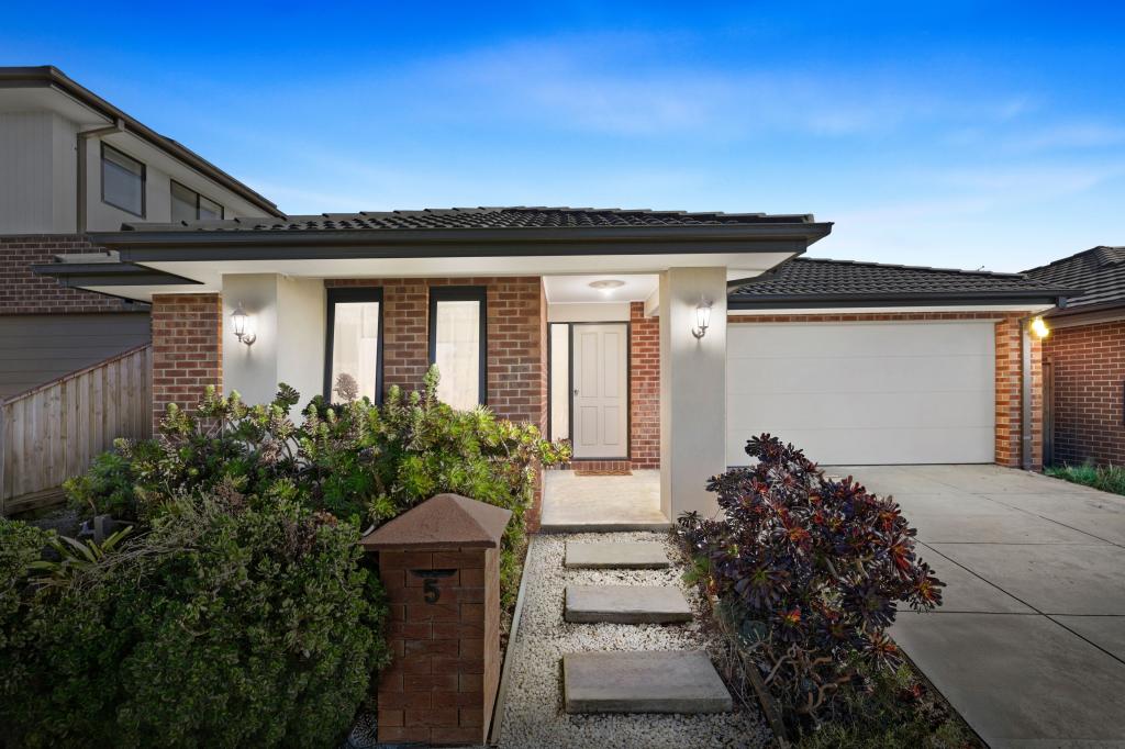 5 Weston St, Mickleham, VIC 3064
