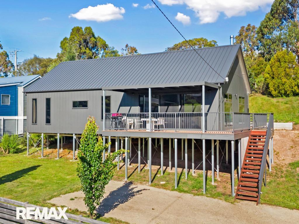 30 Wood St, Metung, VIC 3904
