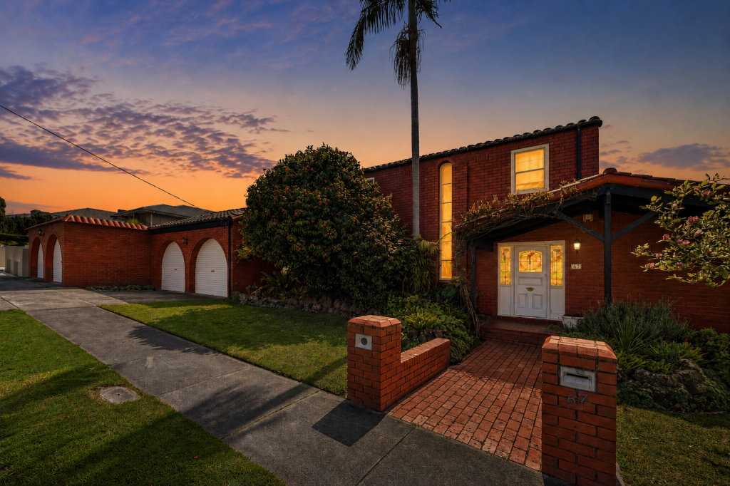 67 Glen Tower Dr, Glen Waverley, VIC 3150