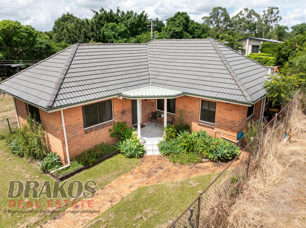 26 Stimpson St, Fairfield, QLD 4103