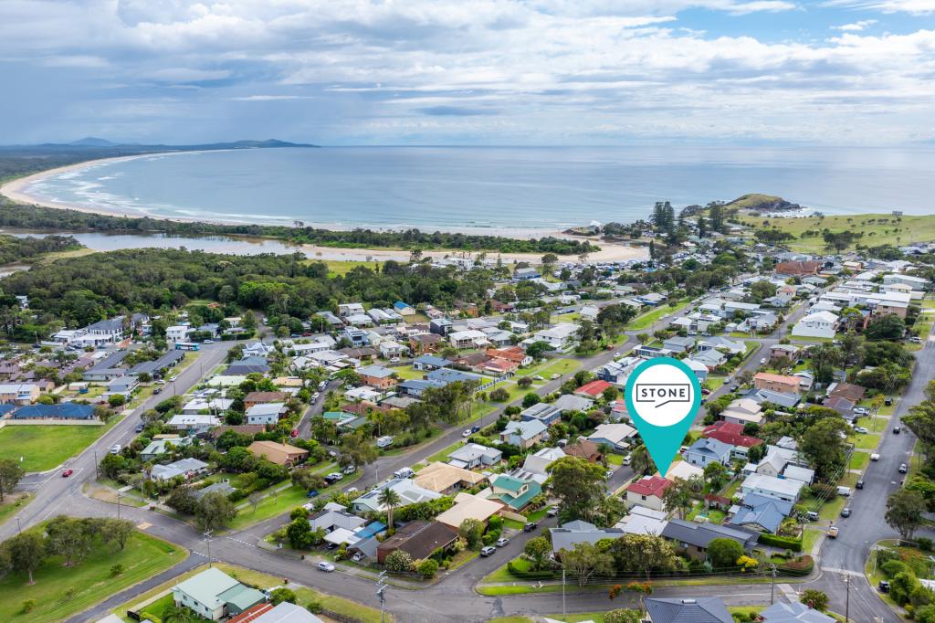 28 Hodgson St, Crescent Head, NSW 2440