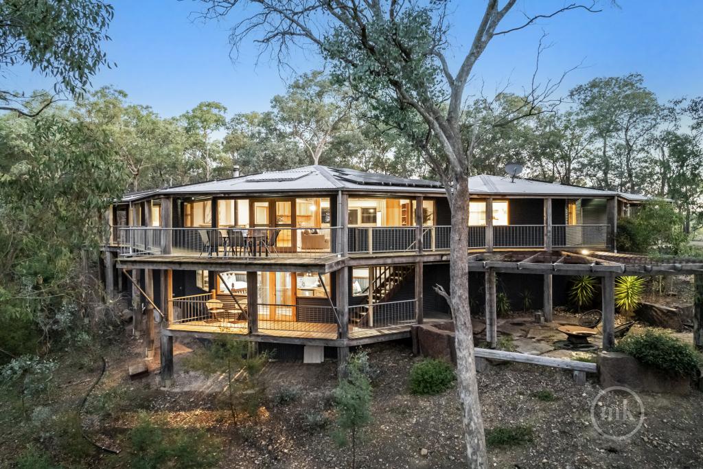 810 Henley Rd, Bend Of Islands, VIC 3097
