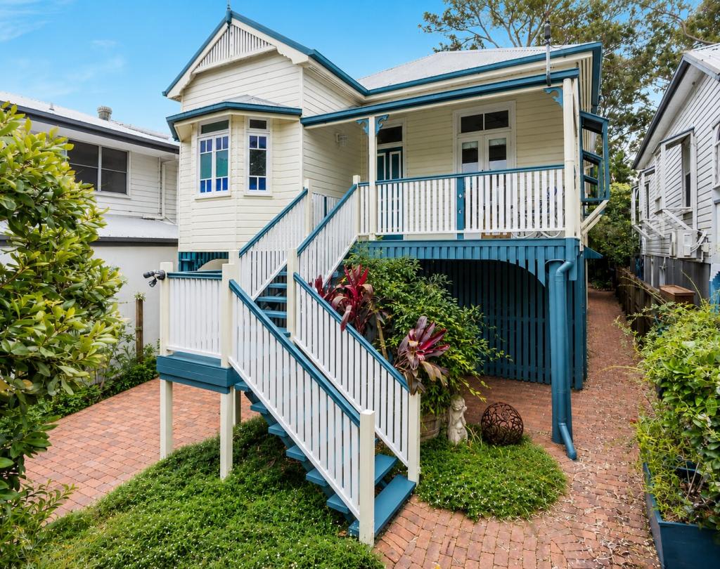 35 Ashford St, Shorncliffe, QLD 4017