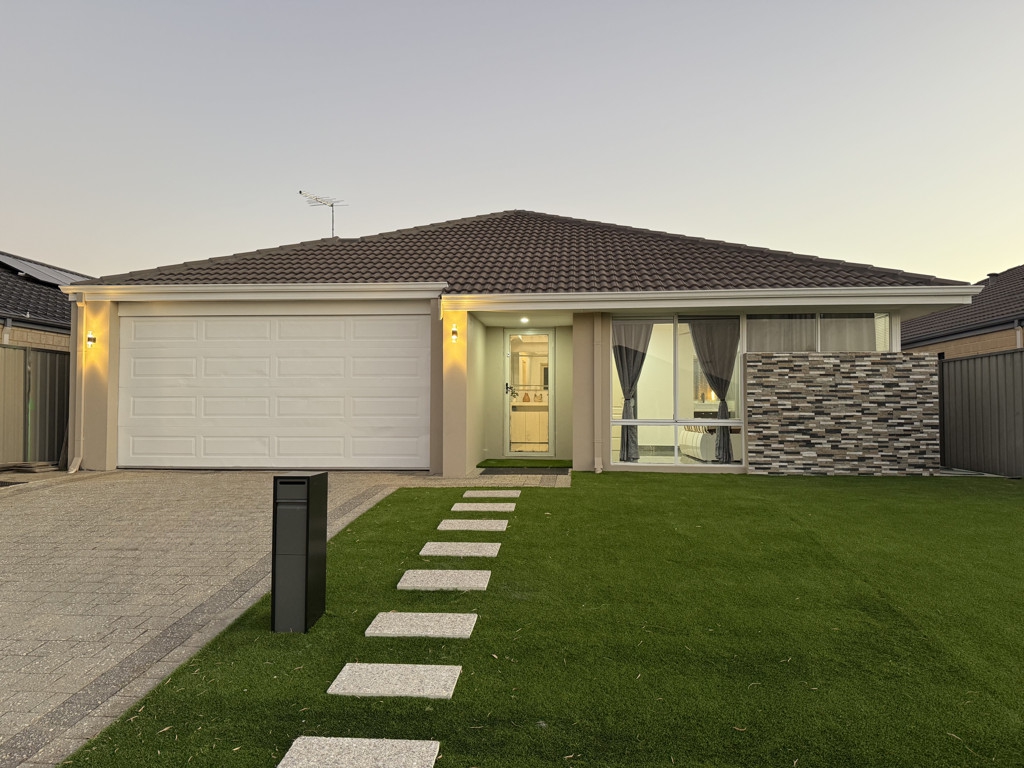 7 Poseidon Rd, Byford, WA 6122