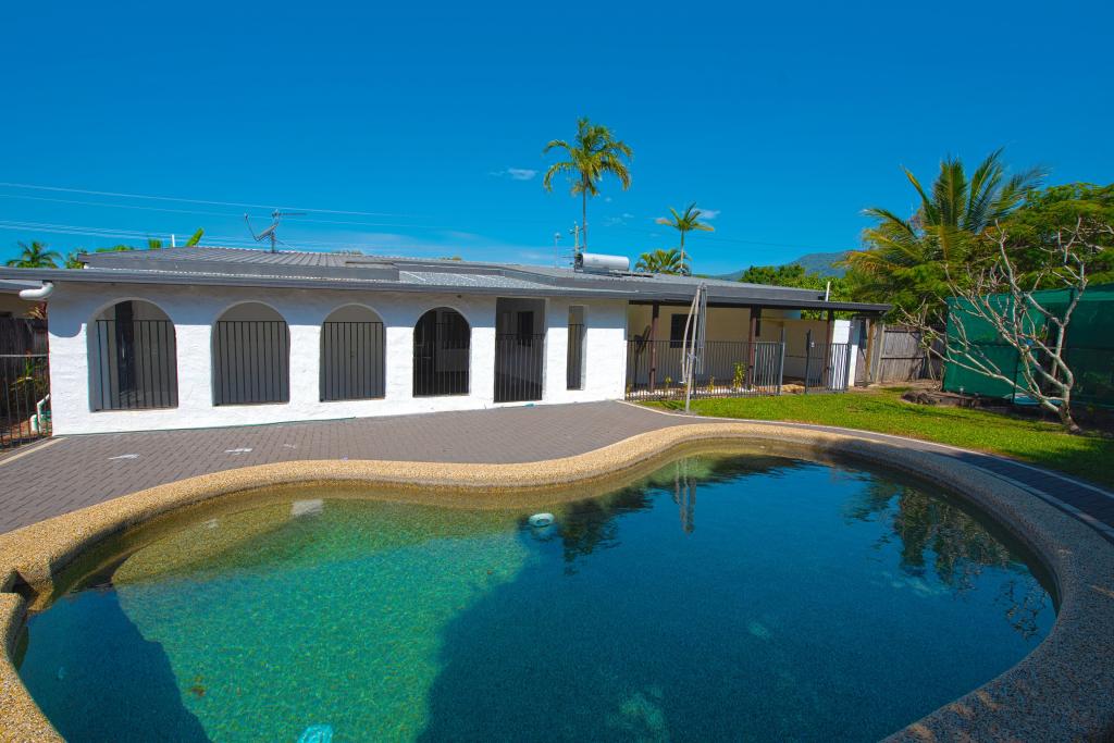 22 Baines St, Clifton Beach, QLD 4879