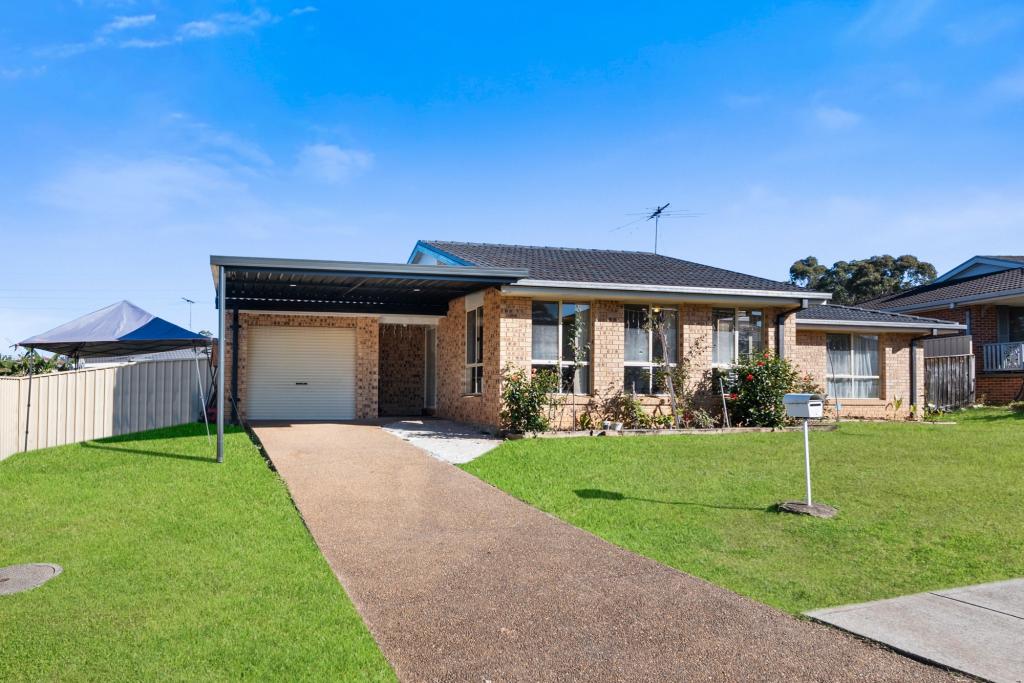 104 Cleopatra Dr, Rosemeadow, NSW 2560