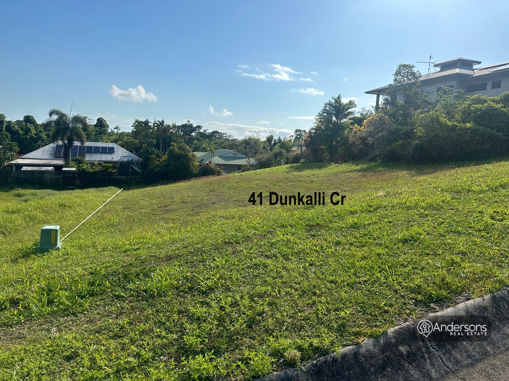 41 DUNKALLI CRES, WONGALING BEACH, QLD 4852