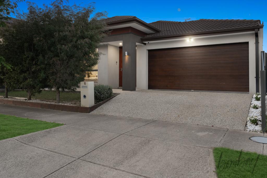 18 TUXWORTH DR, KALKALLO, VIC 3064