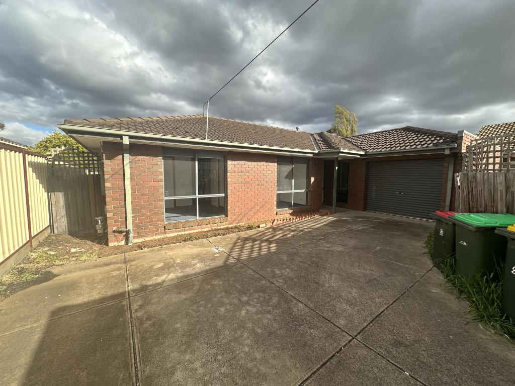 2/75 Silvereye Cres, Werribee, VIC 3030