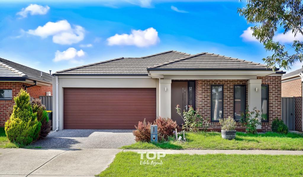 62 NELSON ST, CRANBOURNE EAST, VIC 3977