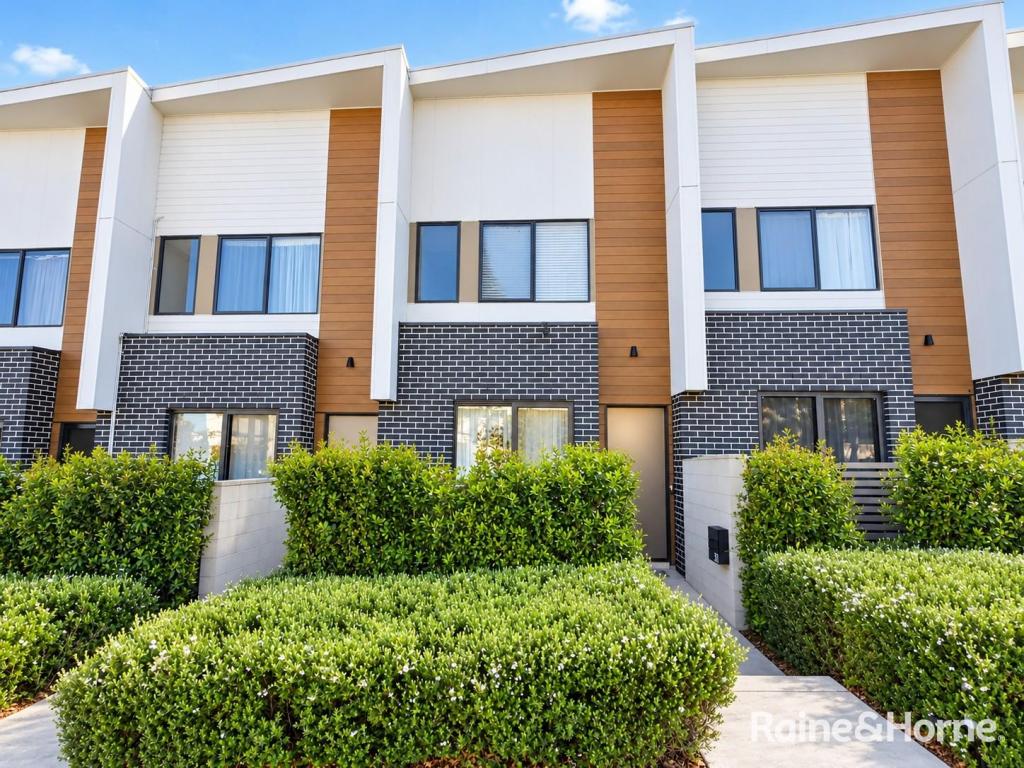 31 BERNARD HEINZE AVE, MONCRIEFF, ACT 2914