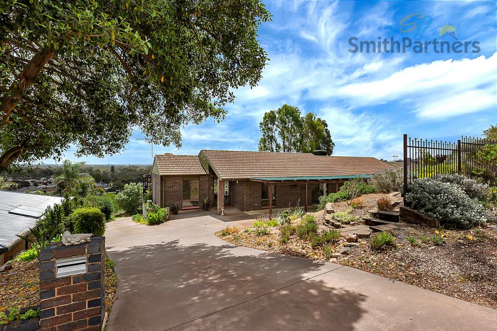 63 Coomurra Dr, Salisbury Heights, SA 5109