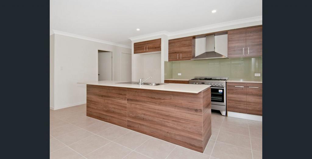 19 Derwent Cl, Holmview, QLD 4207