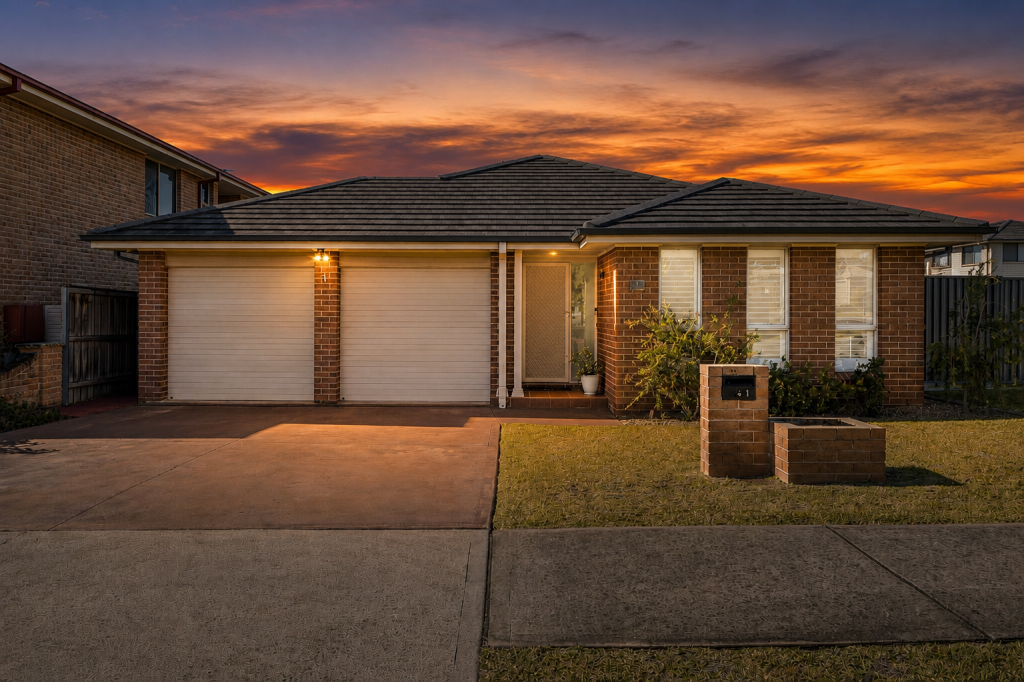 1 Diamond Hill Cct, Edmondson Park, NSW 2174