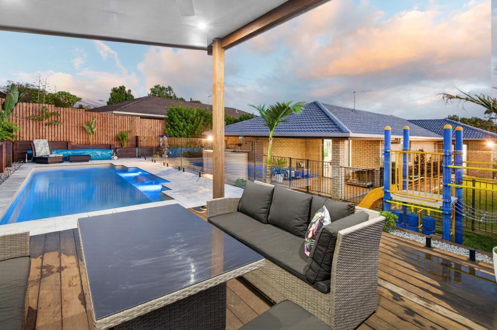 6 Hanover Dr, Pimpama, QLD 4209