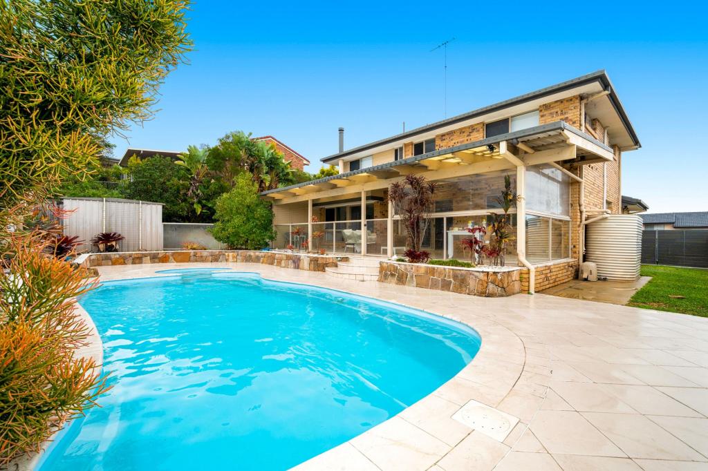16 Monnow Pl, Carina, QLD 4152