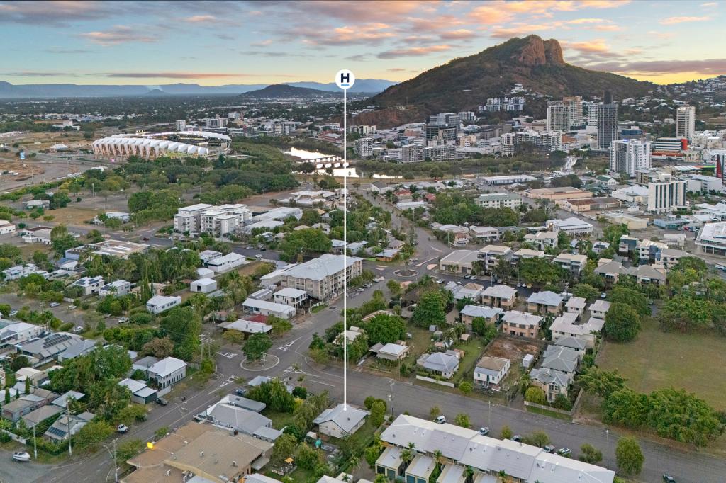 64 Davidson St, South Townsville, QLD 4810
