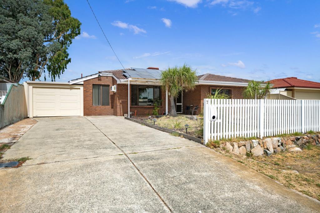 7 Durack Cres, Gosnells, WA 6110