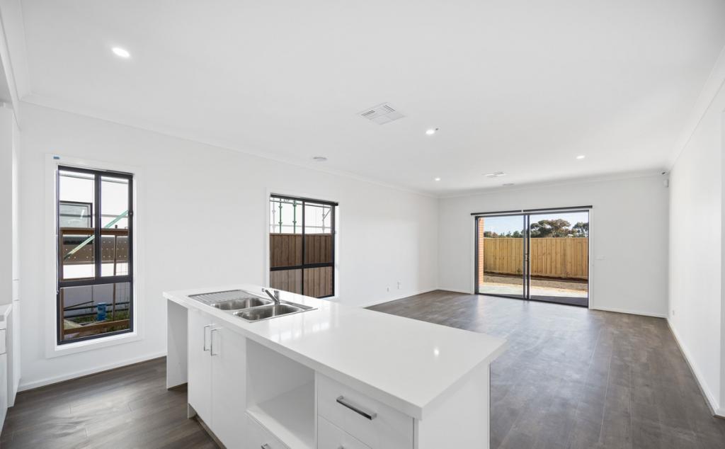 7 TARNALA RD, TARNEIT, VIC 3029