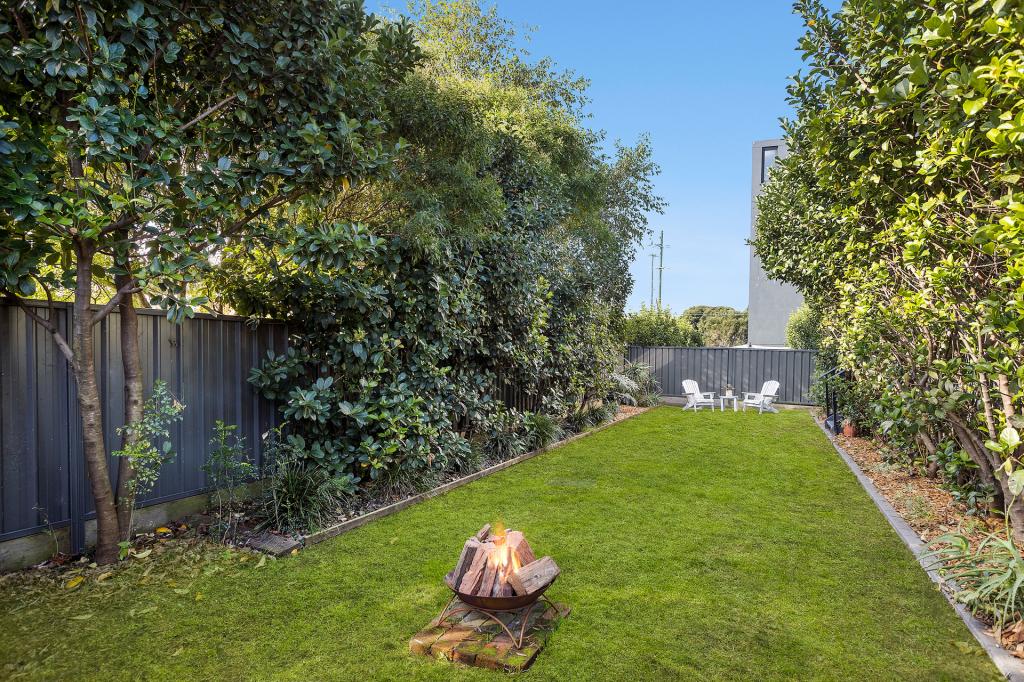 3/118 Gladstone Ave, Coniston, NSW 2500