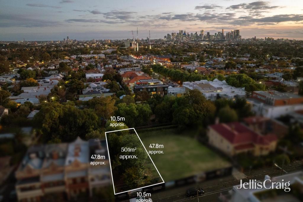 184 CLARKE ST, NORTHCOTE, VIC 3070