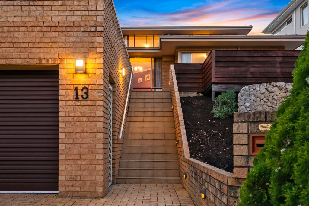 13 Hayward Pde, Coogee, WA 6166