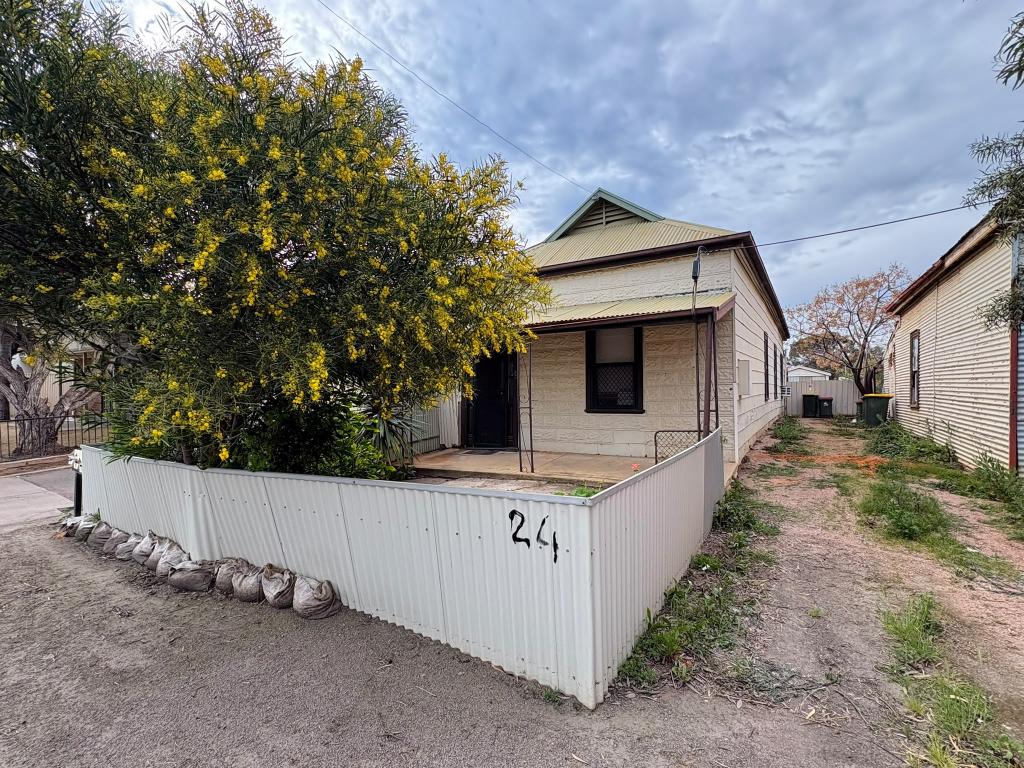 24 Pavlich St, Port Pirie West, SA 5540