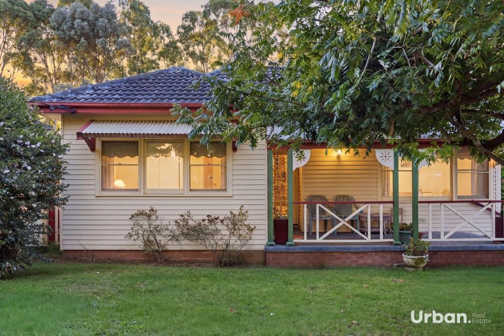 9 Yennora St, Campbelltown, NSW 2560