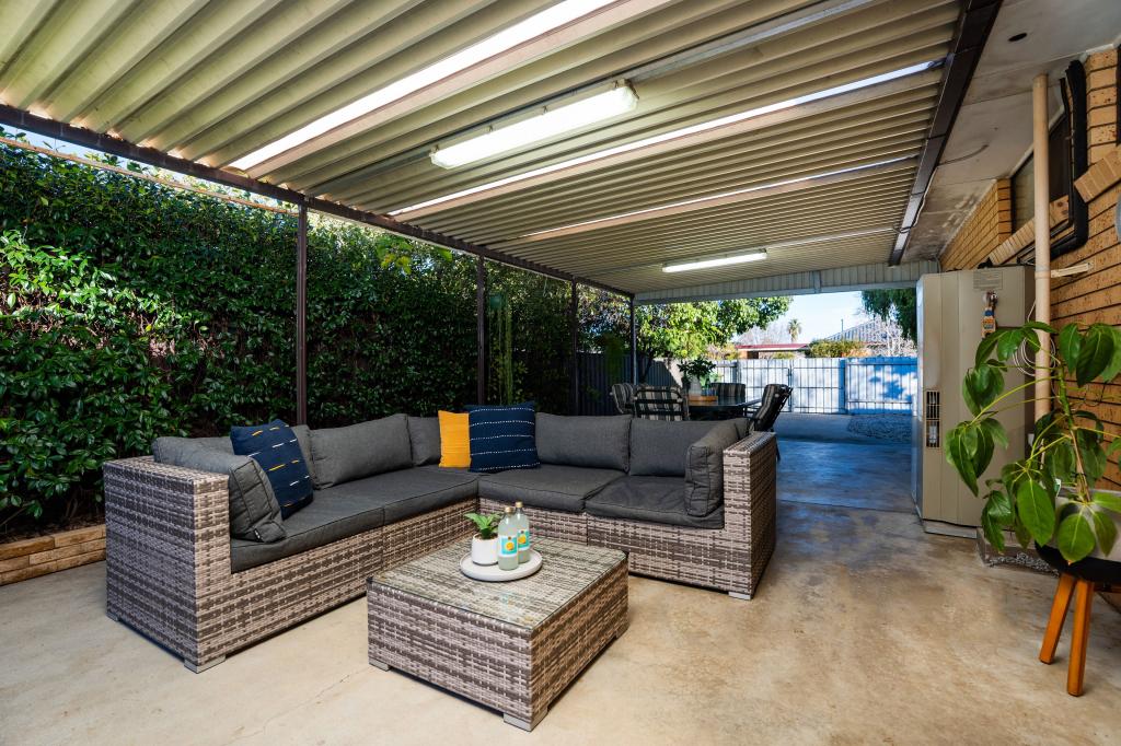 384 Elton Ct, Lavington, NSW 2641