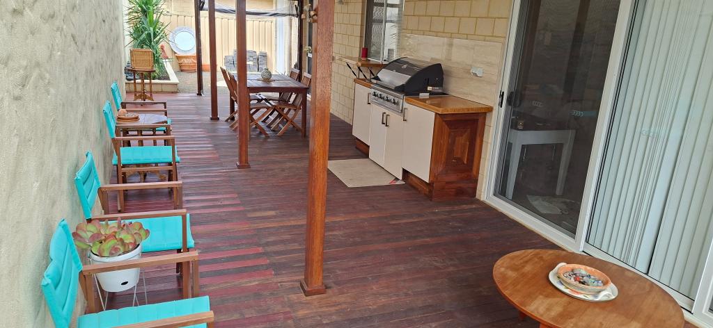 9b Viveash Rd, Middle Swan, WA 6056