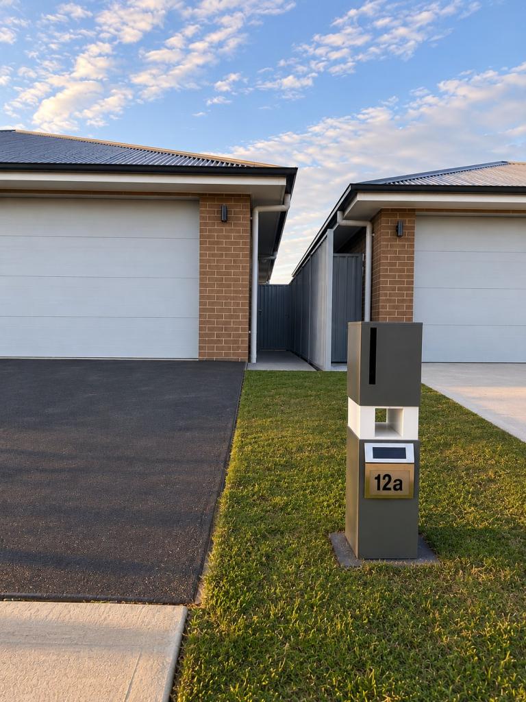 12a Jarvis St, Thirlmere, NSW 2572
