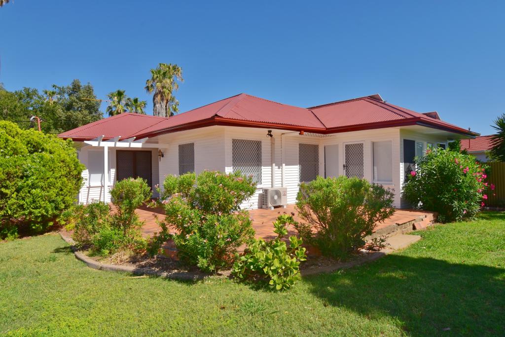 106 Warne St, Wellington, NSW 2820