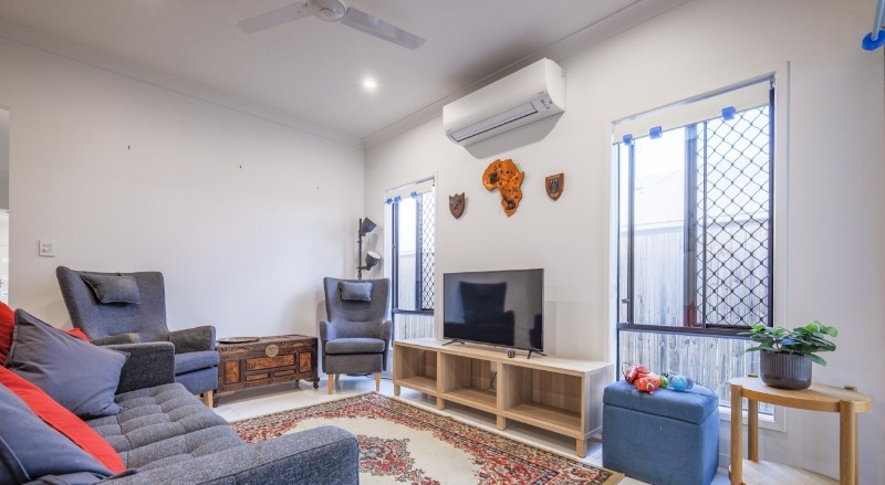 1/8 Carrick Pl, Greenbank, QLD 4124