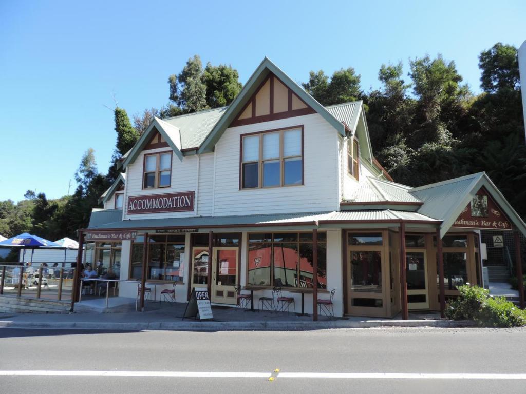 1 Harold St, Strahan, TAS 7468